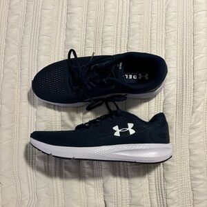 MOVING SALE- Never worn Under Armor Tennis Shoes